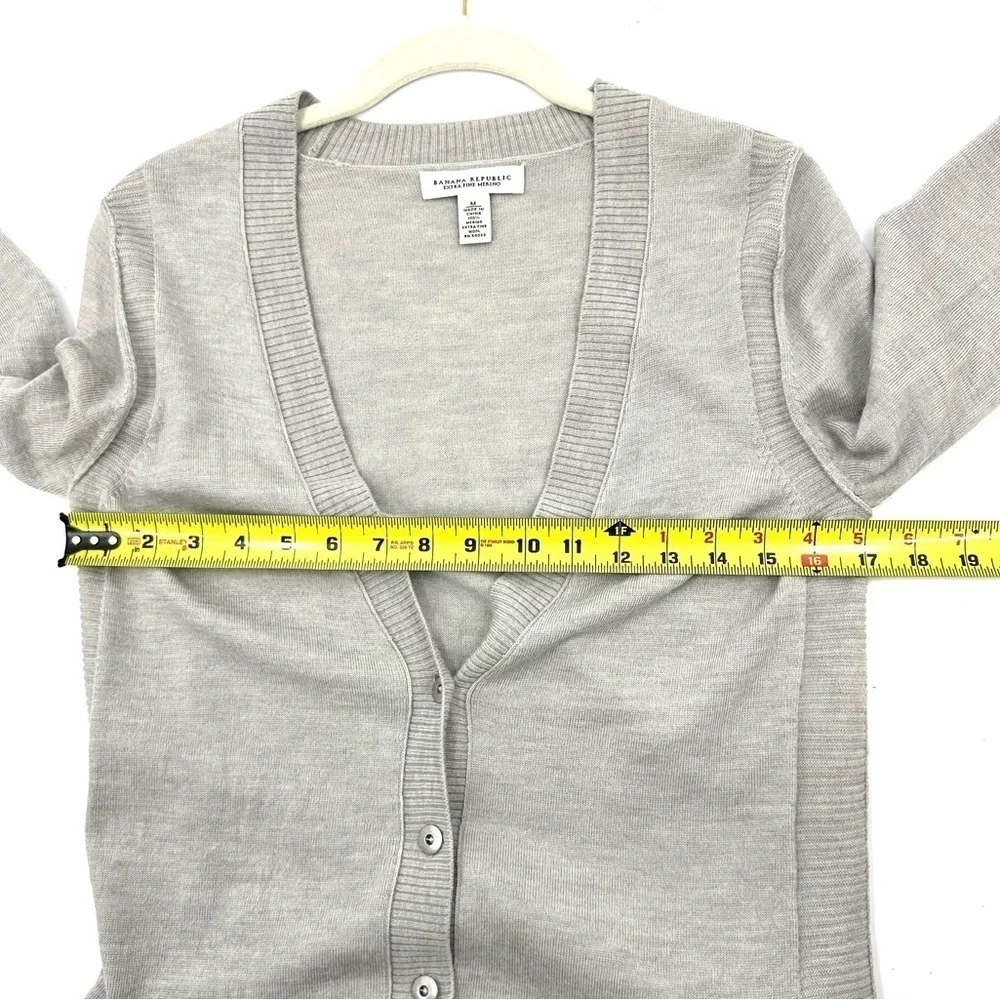 Banana Republic Merino Wool Cardigan Womens Medium Grandpa Preppy Granola Casual